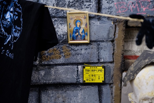 Vasile Alexandru Puchianu // DIPLOMA: un "demo" în lumea galeriilor