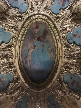 Piramida care levitează cu puterea minții la Liminal, festival pionier în România