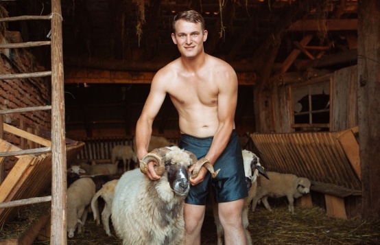 People of Romania se lansează la Galeria Simeza