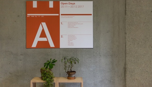 CREATIVE CRIBS #10 / Welcome to the Hub