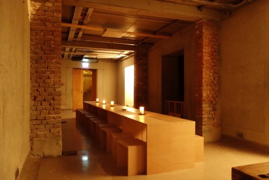 CREATIVE CRIBS #10 / Welcome to the Hub