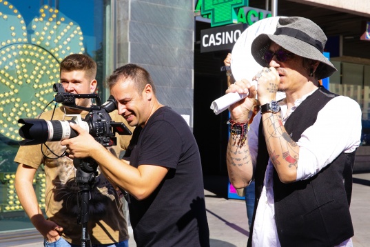 Ziua Publicității // Q&A cu Adrian Batista