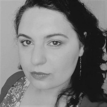 LADY STEPS - Lead with a Story