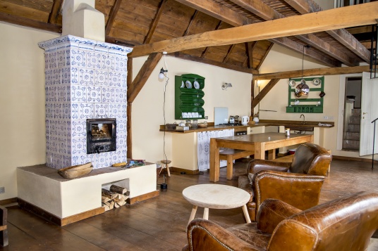 ASOCIAȚIA IMBOLD // TERACOTA MEDIAȘ POP-UP SHOP LA ACUARELA 