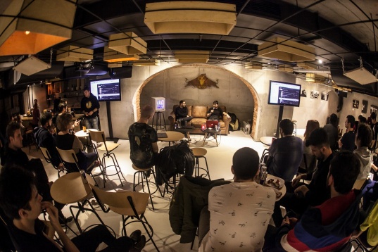 CREIONETICA // EXPOZIȚIE A4ACTIVISM LA HUBUL CULTURAL POINT 