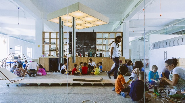 NOD // MICUL TÂRG DE DESIGN