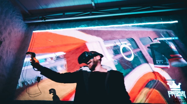 ONE NIGHT GALLERY // LOVE RALUCA BĂRARU 