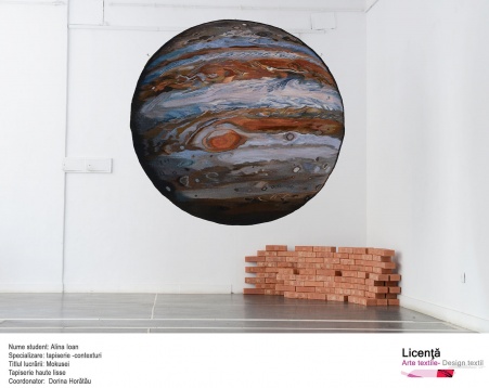 Noua generație de absolvenți ai artelor textile și-a expus proiectele de diplomă 