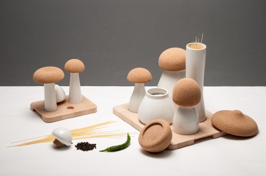 Tânărul care se încăpățânează să facă faimos designul de obiect românesc în lume