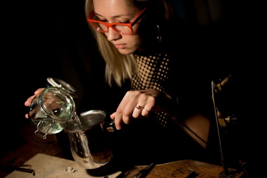 Asociația creatorilor de bijuterie care face toate eforturile pentru viitorul strălucit al acestei industrii