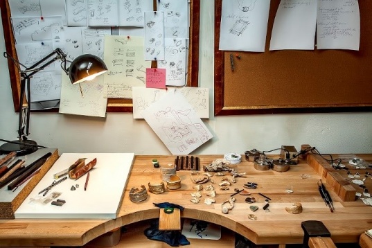 Asociația creatorilor de bijuterie care face toate eforturile pentru viitorul strălucit al acestei industrii