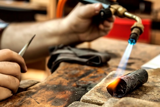 Asociația creatorilor de bijuterie care face toate eforturile pentru viitorul strălucit al acestei industrii