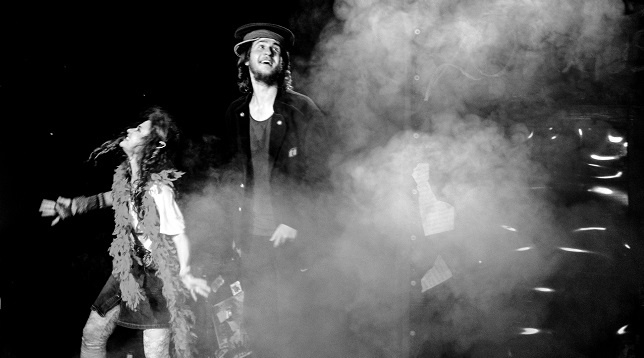 Spectacolul "Orchestra Titanic" face parte din micro-stagiunea stArtAct @unteatru