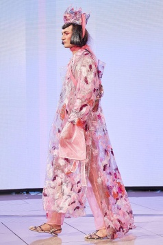 BOGDAN BENEA // OUTSIDE THE BOX