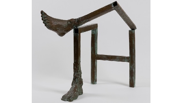 CSIKI ANIKO // ÎNTRE PREZENȚĂ ȘI ABSENȚĂ