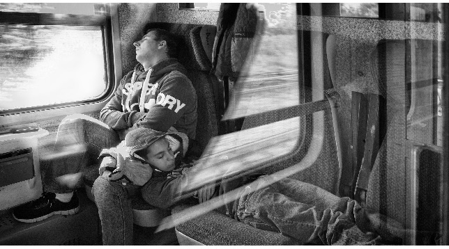 EMA MOTRESCU // PERIPLU DE LA RĂSĂRIT LA APUS