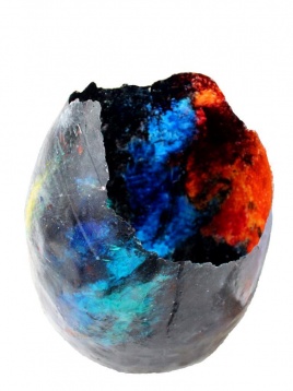 GABRIELA RAIU // UNIVERSUL ÎNTR-O COAJĂ DE OU