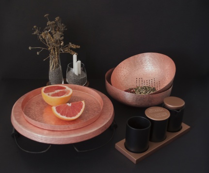 MAGDA TRACIU // SETUL NOSTRU - SERVICIU DE MASĂ - VESELĂ DE SERVIRE ȘI ACCESORII