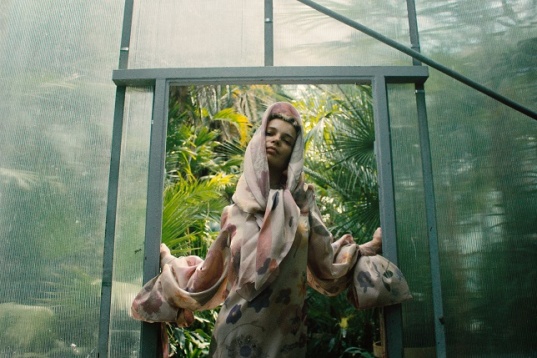 PAULA CLITAN // ÎN GRĂDINA MEA SECRETĂ