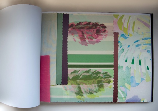 RUXANDRA CHIVU // IRIDISCENT URBAN FOREST, INSTALAȚIE ARTISTICĂ - PREZENTARE COLECȚIE DESIGN TEXTIL PENTRU DECOR DE INTERIOR