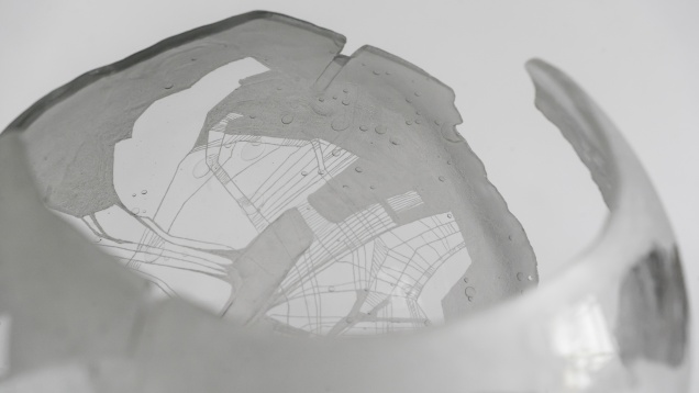 ALINA DOBRICĂ // RELAȚII BIDIMENSIONALE ÎN SPAȚIUL TRIDIMENSIONAL