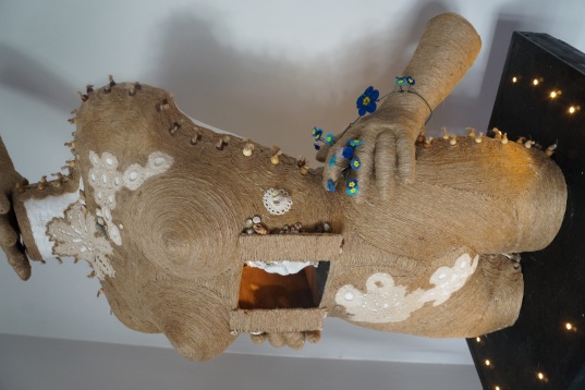 ISABELLA BECHEANU // SIMTE-M-AȘA