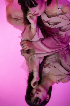 ANA DUMBRĂVEANU // DRESS-UP WITH MAKE-UP 