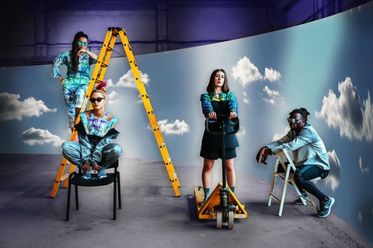 CAMELIA DONCIU // COLOUR MY EGO