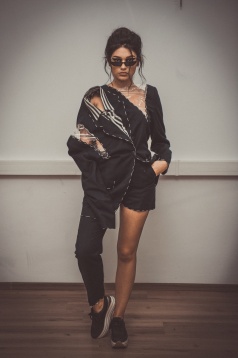 CĂTĂLINA JURAVLE // A DOUA FOLOSIRE