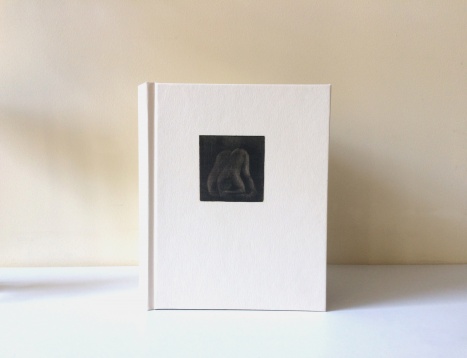 MIRUNA RADOVICI // MANGER DU FROMAGE LA NUIT VOUS FAIT FAIRE DES RÊVES ÉTRANGES” 