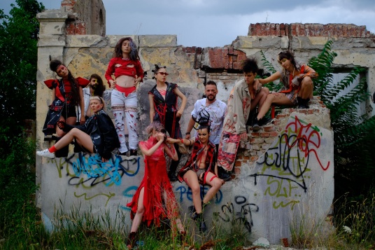 RALUCA IRENA PETRE // APORIA