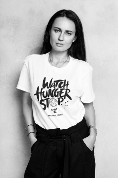 ABSOLUT propune 100 de artiști care au potențialul de a transforma România prin arta lor