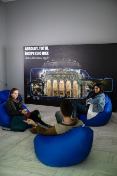 A fost anunțată selecția 100absolutartists 