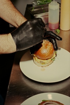 Burgeria Știrbei, un loc delicios de sincer