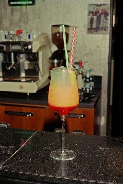 “La Biblioteca”, pub-ul cu trecut literar din Cișmigiu