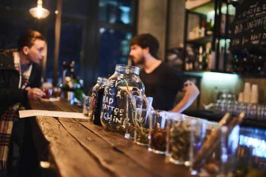 O călătorie în spațiu și timp în Universul