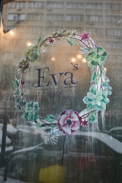 La pas prin cartier: Eva’s Flowers, locul unde este mereu primăvară