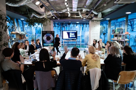 JURIUL INTERNETICS 2018 // ELENA ȘERBAN