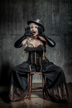 Din culisele ZILEI FEMEII, celebrate la ODEON