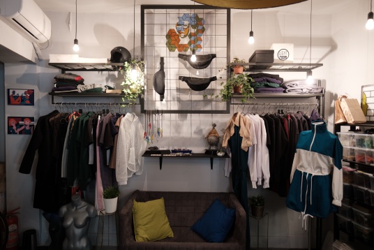 La pas prin cartier: Call de creativi la The Hive