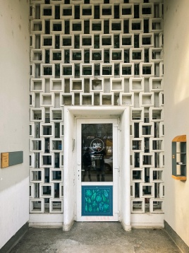 LOCAL HOSTS // CRONICILE ISTORICE ȘI ARHITECTURALE ALE CARTIERULUI CREATIV