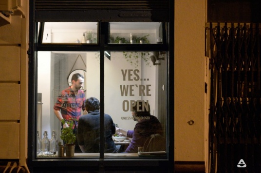 CONSIGNATIA 7 & BURGER VAN // LEAPSHA STREET