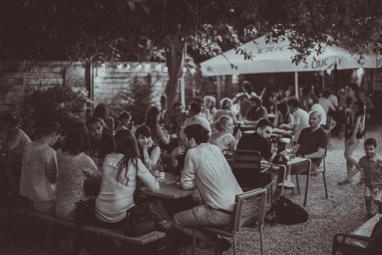 J’AI BISTROT // SILENT PARTY ÎN GRĂDINĂ