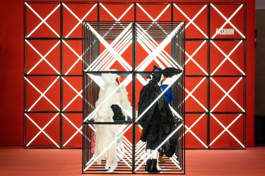 Alexandru Floarea: Explorarea și experimentul sunt cuvintele cheie care îmi definesc procesul creativ