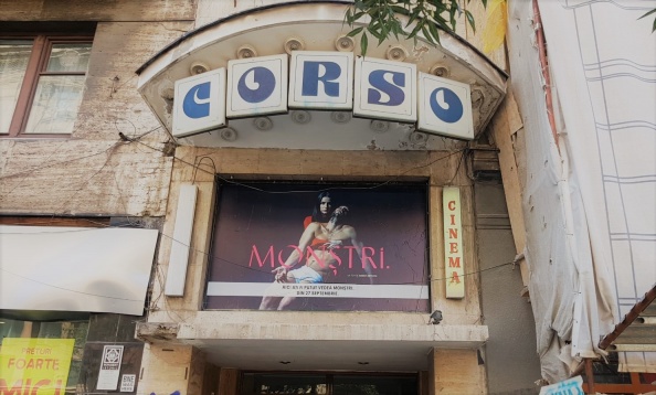 ,,Aici ați fi putut vedea Monștri. din 27 septembrie’’