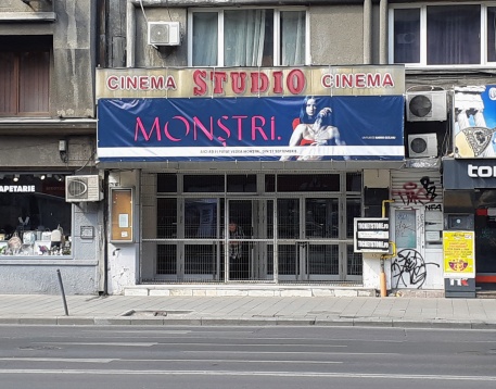 ,,Aici ați fi putut vedea Monștri. din 27 septembrie’’