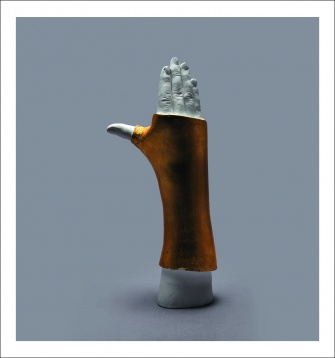 Lucrarea The Artist's Golden Hand, semnată de Mihai Zgondoiu, prezentă la DIPLOMA 2019