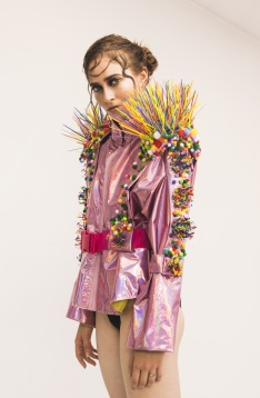 Timeea Brândaş (DIPLOMA 2019) este câştigătoarea premiului oferit de KraftMade: invitaţie la festivalul Fuga Lolelor