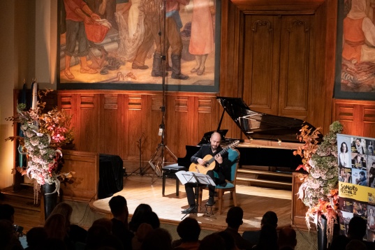 Alberto Mesirca, chitarist italian cu premii internaționale: „Chitara este un instrument profund și special” 