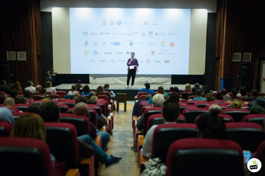 Deployments, o analiză inovatoare a structurilor puterii și controlului,  câștigă Marele Premiu BIEFF 2019